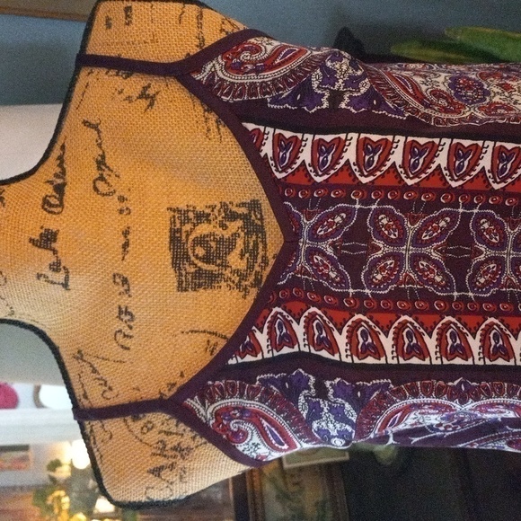 Express Red and Purple Paisley Graphic Print Camisole Tank Top - Picture 4 of 13